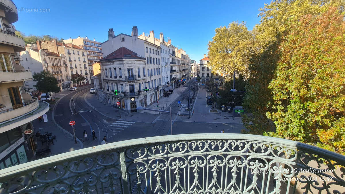 Appartement à SAINT-ETIENNE