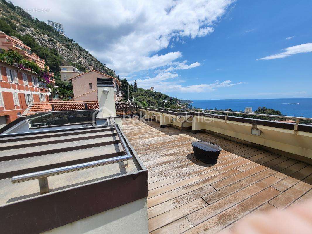 Appartement à ROQUEBRUNE-CAP-MARTIN