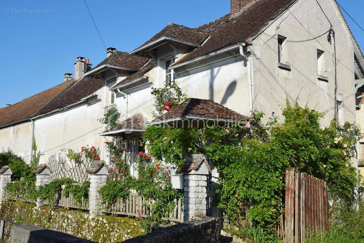 Maison à VILLIERS-SUR-MORIN