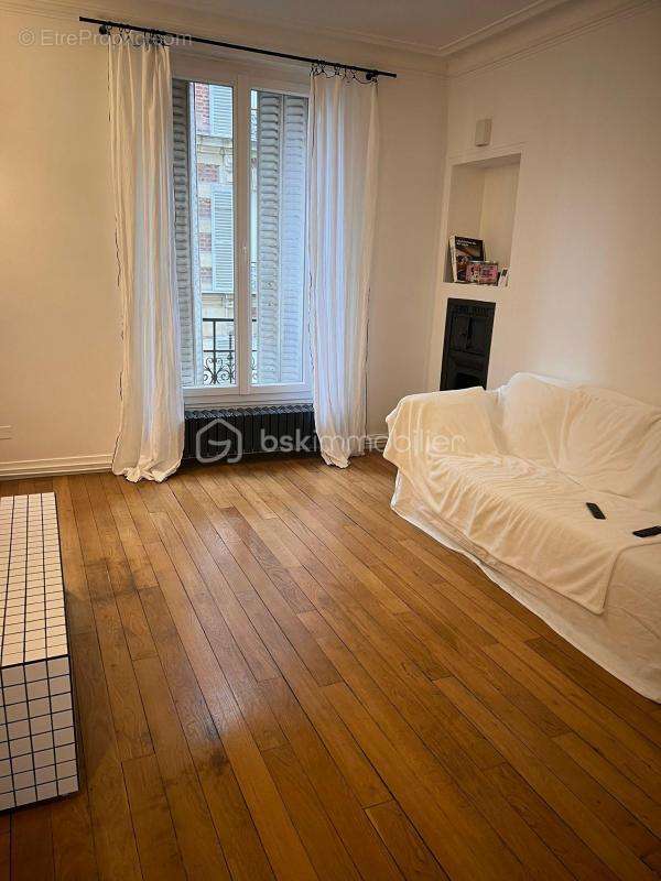 Appartement à CLICHY