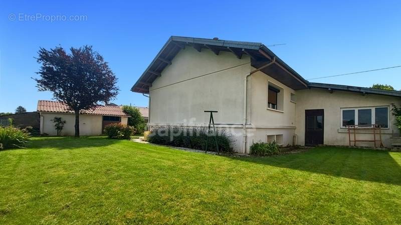 Maison à AUXONNE