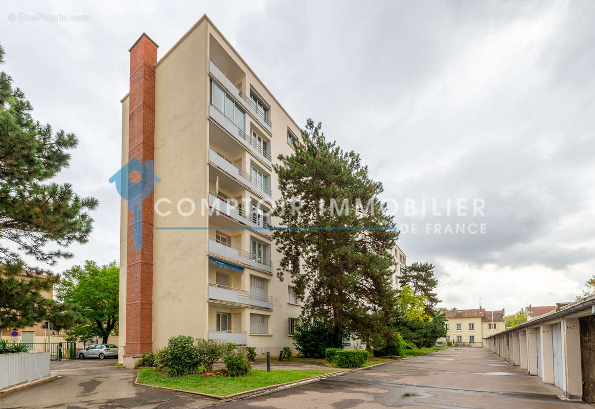 Appartement à LYON-3E