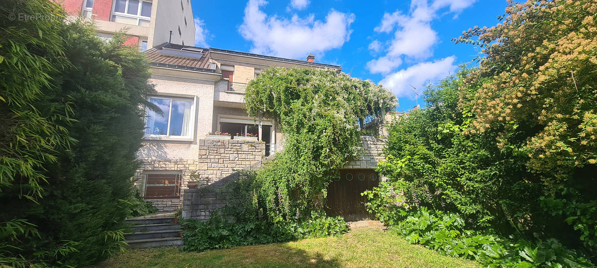 Maison à MONTREUIL