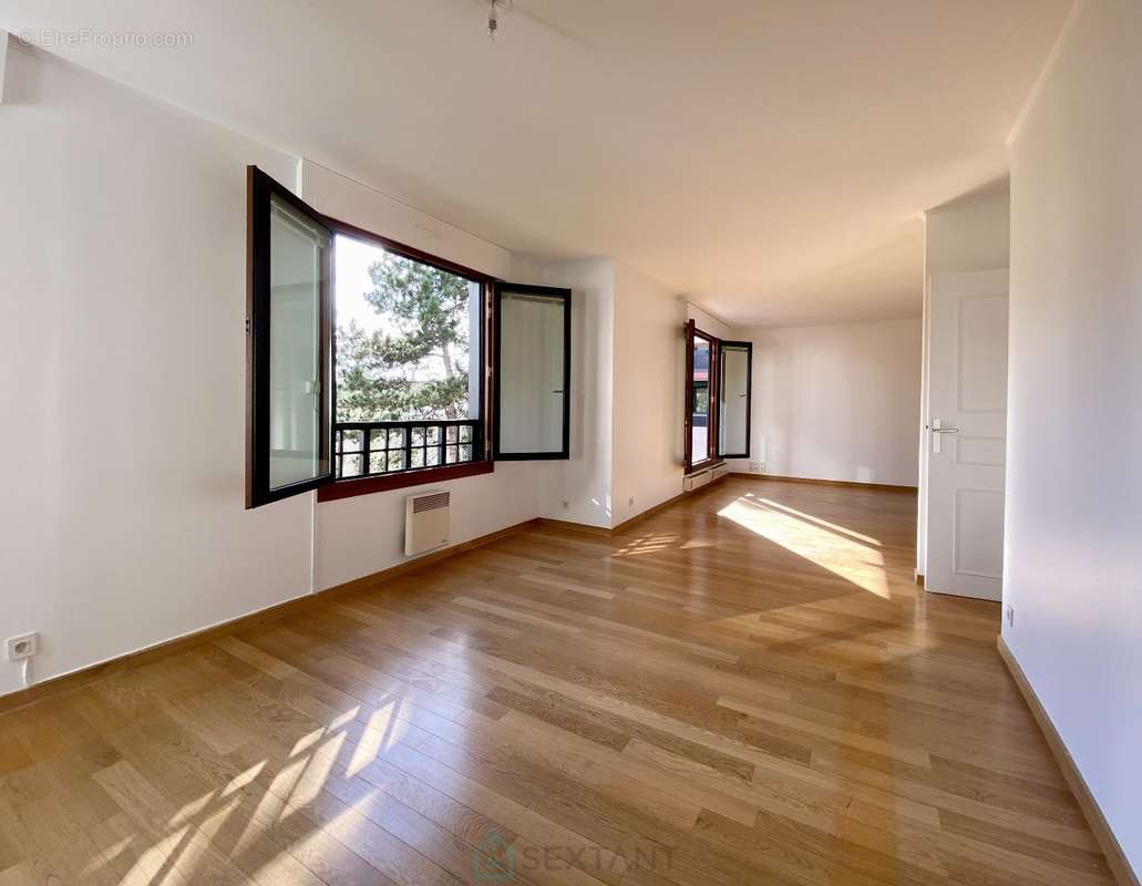 Appartement à ISSY-LES-MOULINEAUX