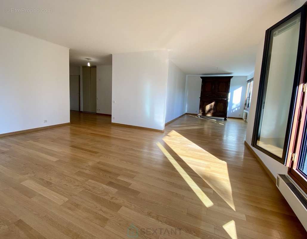 Appartement à ISSY-LES-MOULINEAUX