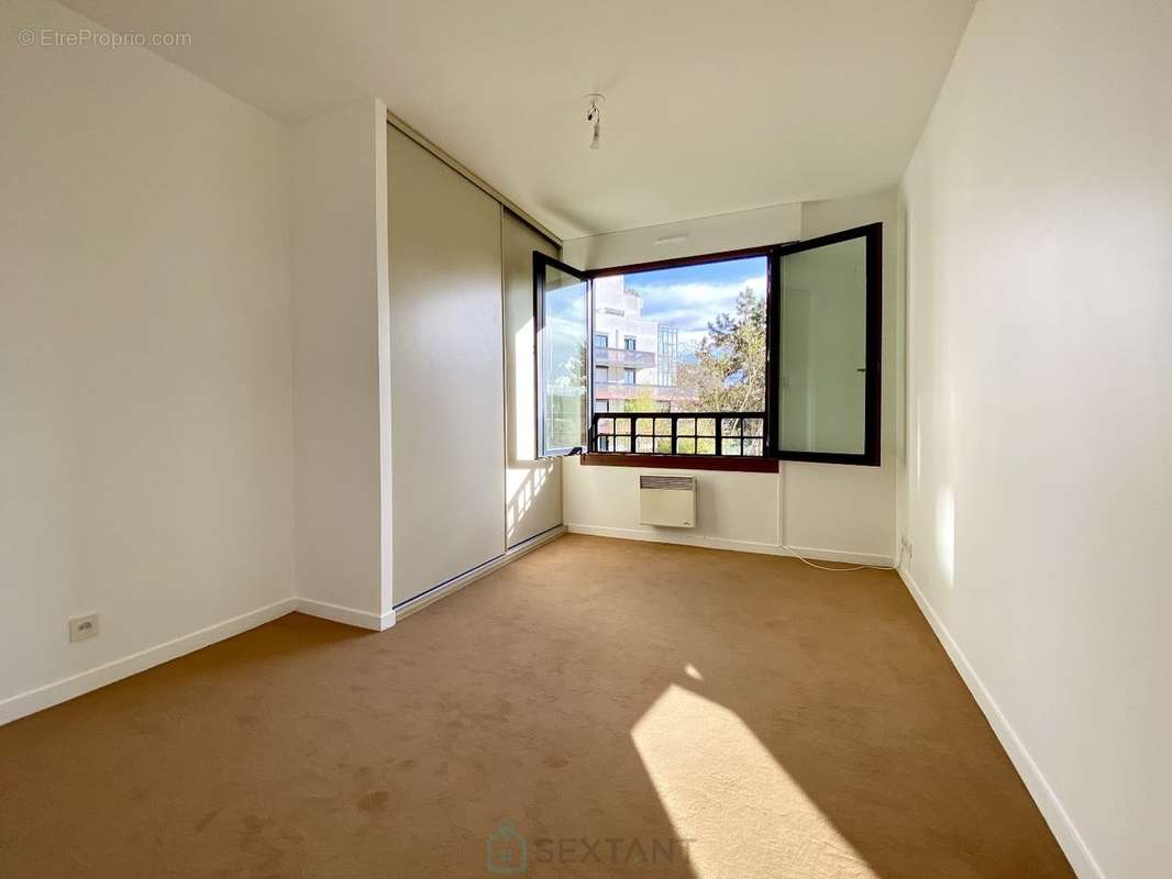 Appartement à ISSY-LES-MOULINEAUX