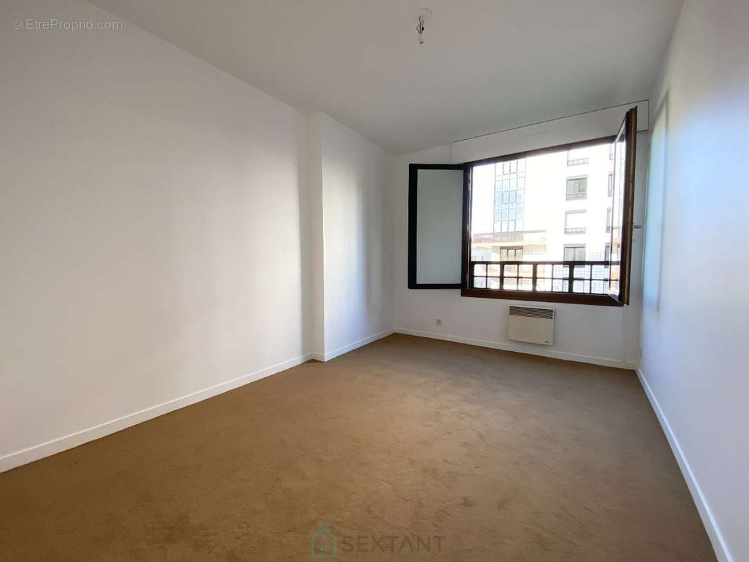 Appartement à ISSY-LES-MOULINEAUX