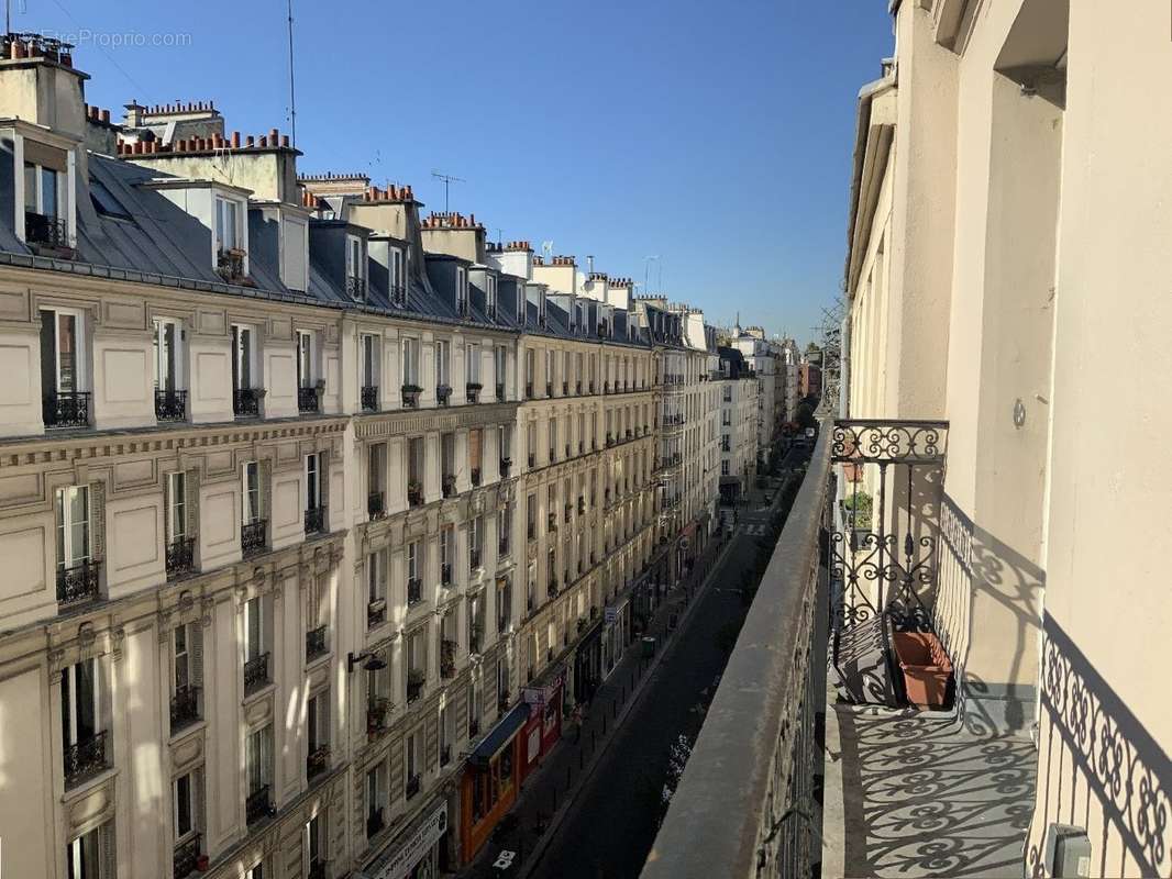 Appartement à PARIS-18E