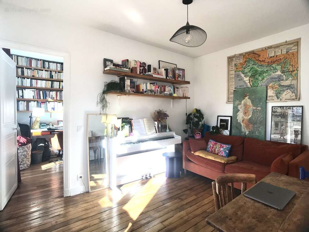 Appartement à PARIS-18E