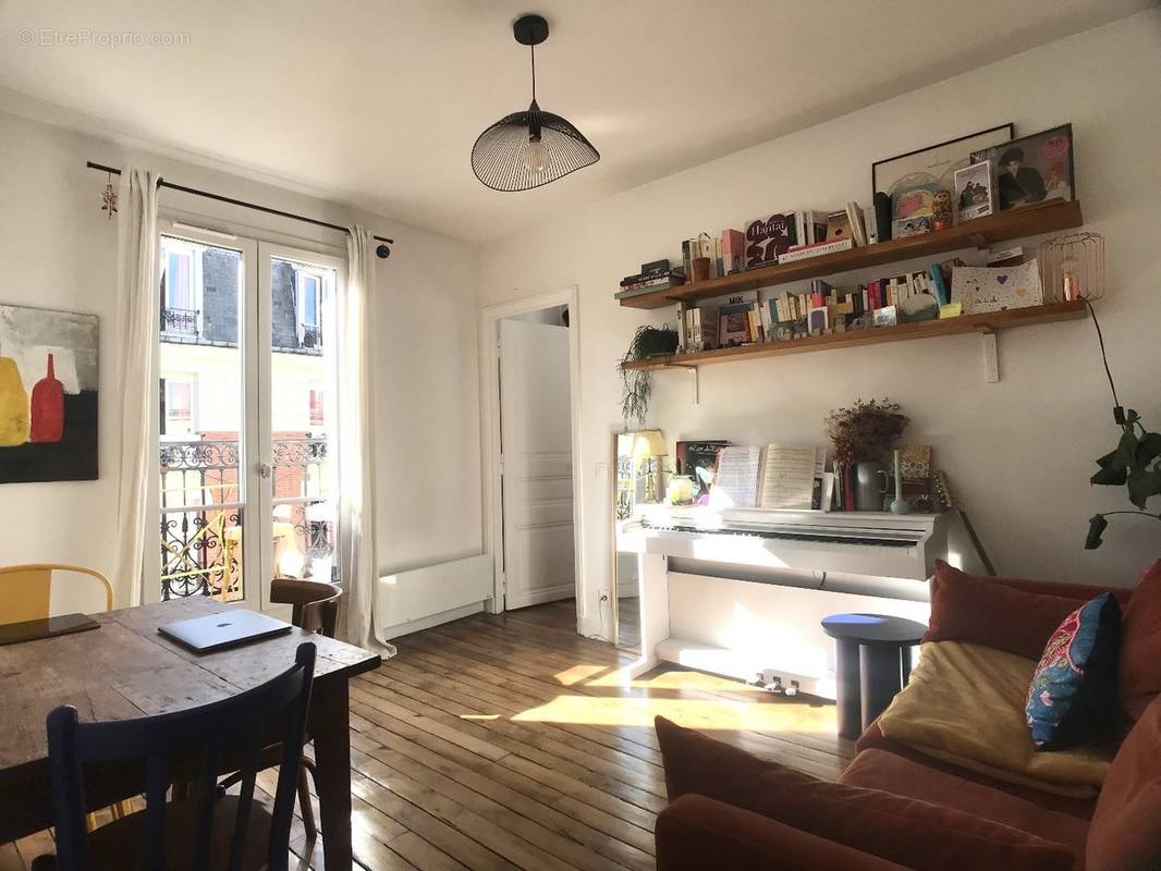 Appartement à PARIS-18E