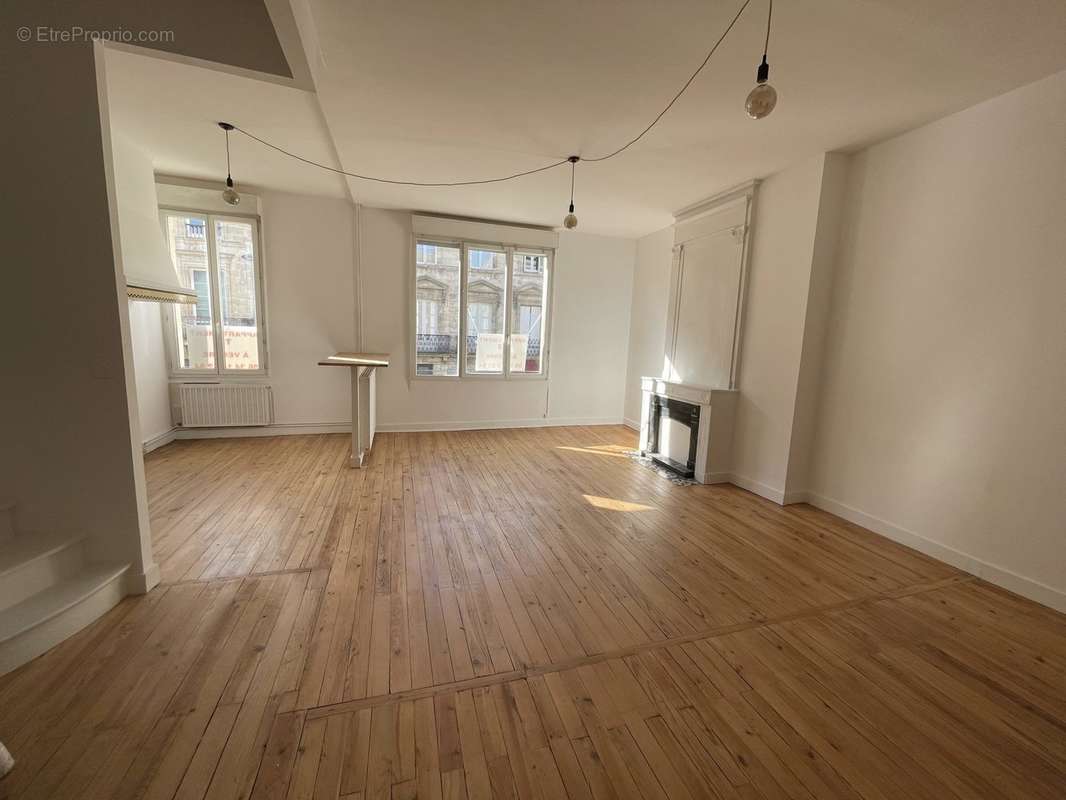 Appartement à BORDEAUX