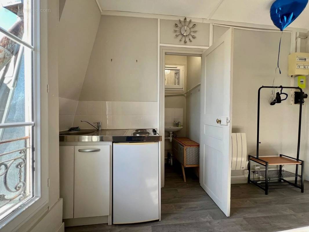 Appartement à PARIS-8E