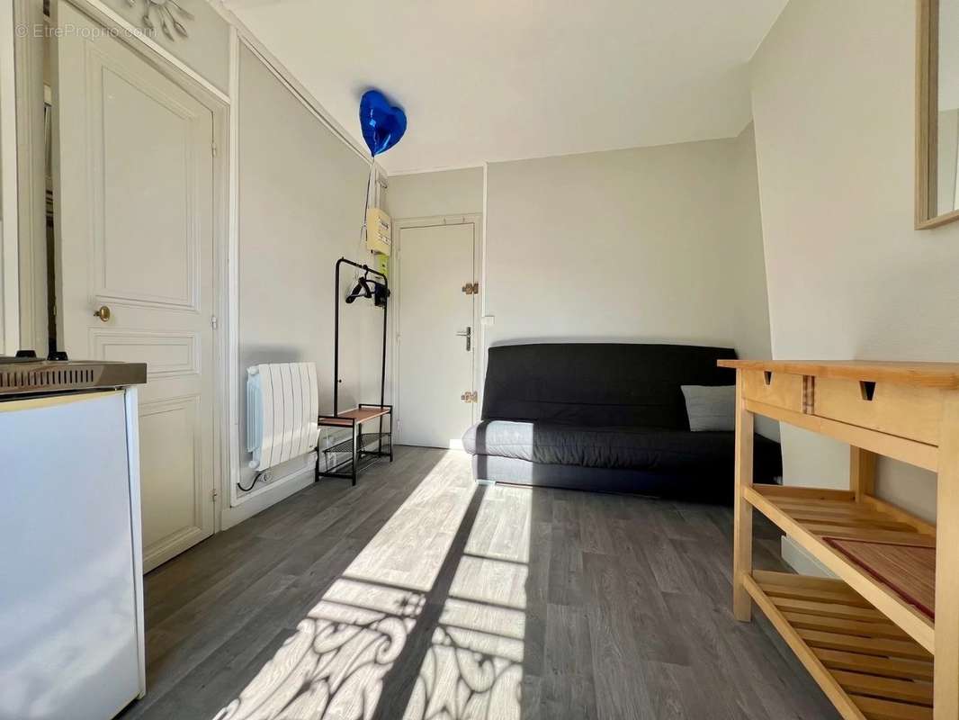 Appartement à PARIS-8E