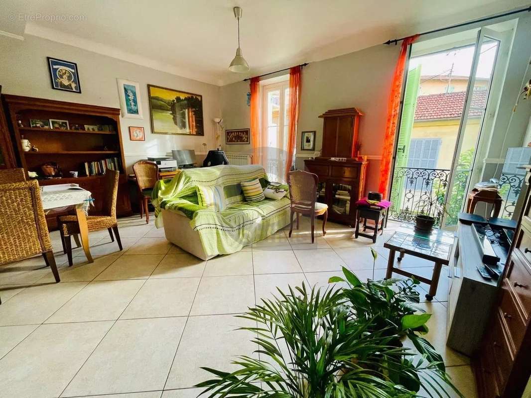 Appartement à MENTON