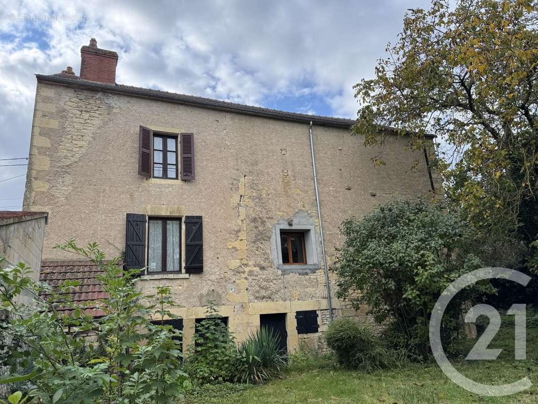 Maison à TANNAY