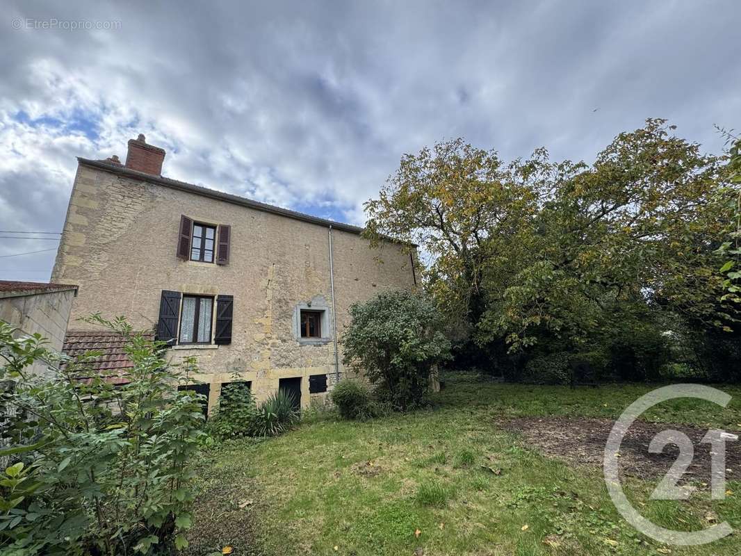 Maison à TANNAY