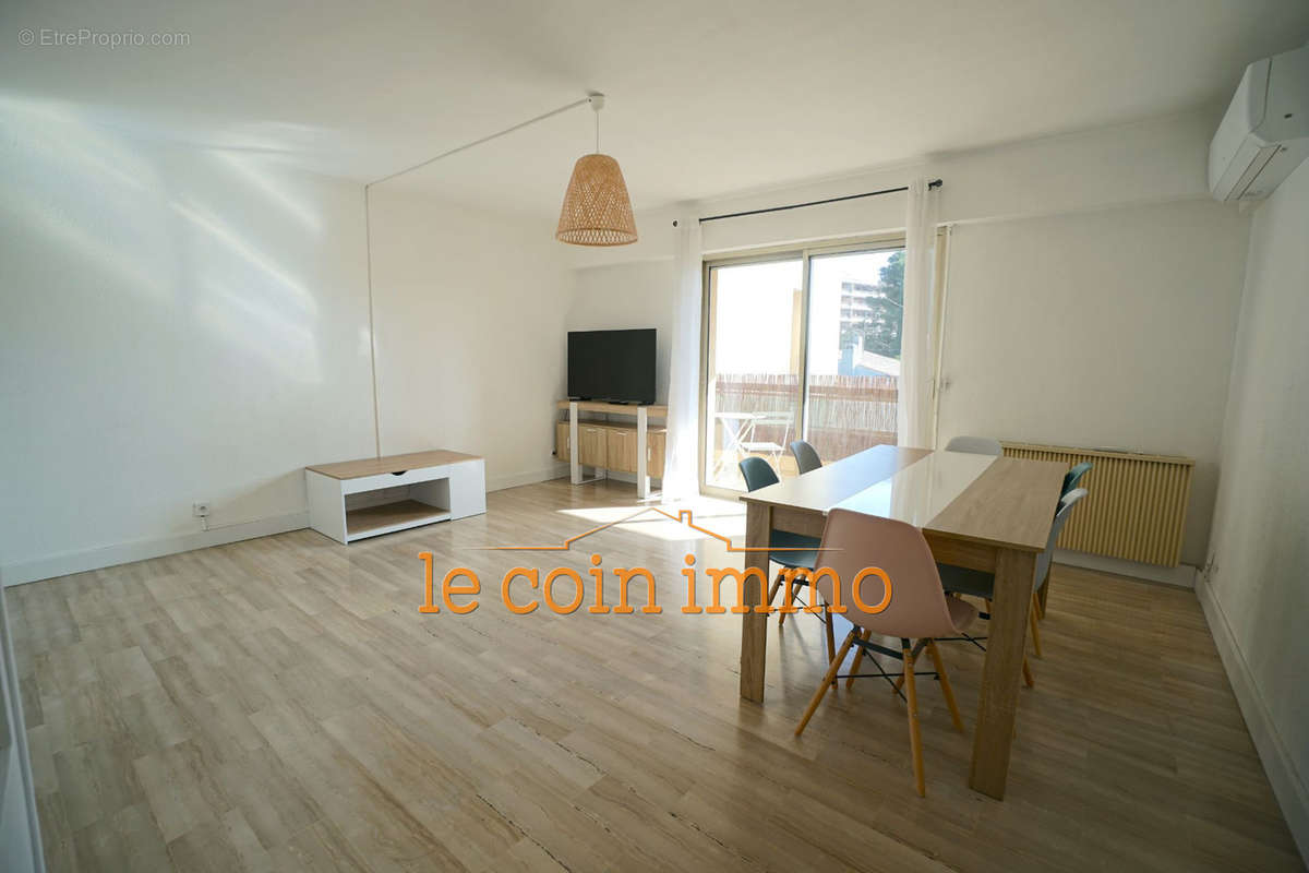 Appartement à LE CANNET