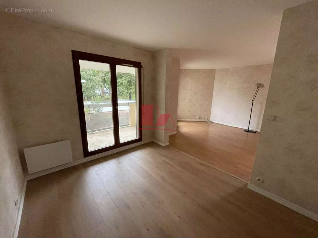 Appartement à ISSY-LES-MOULINEAUX