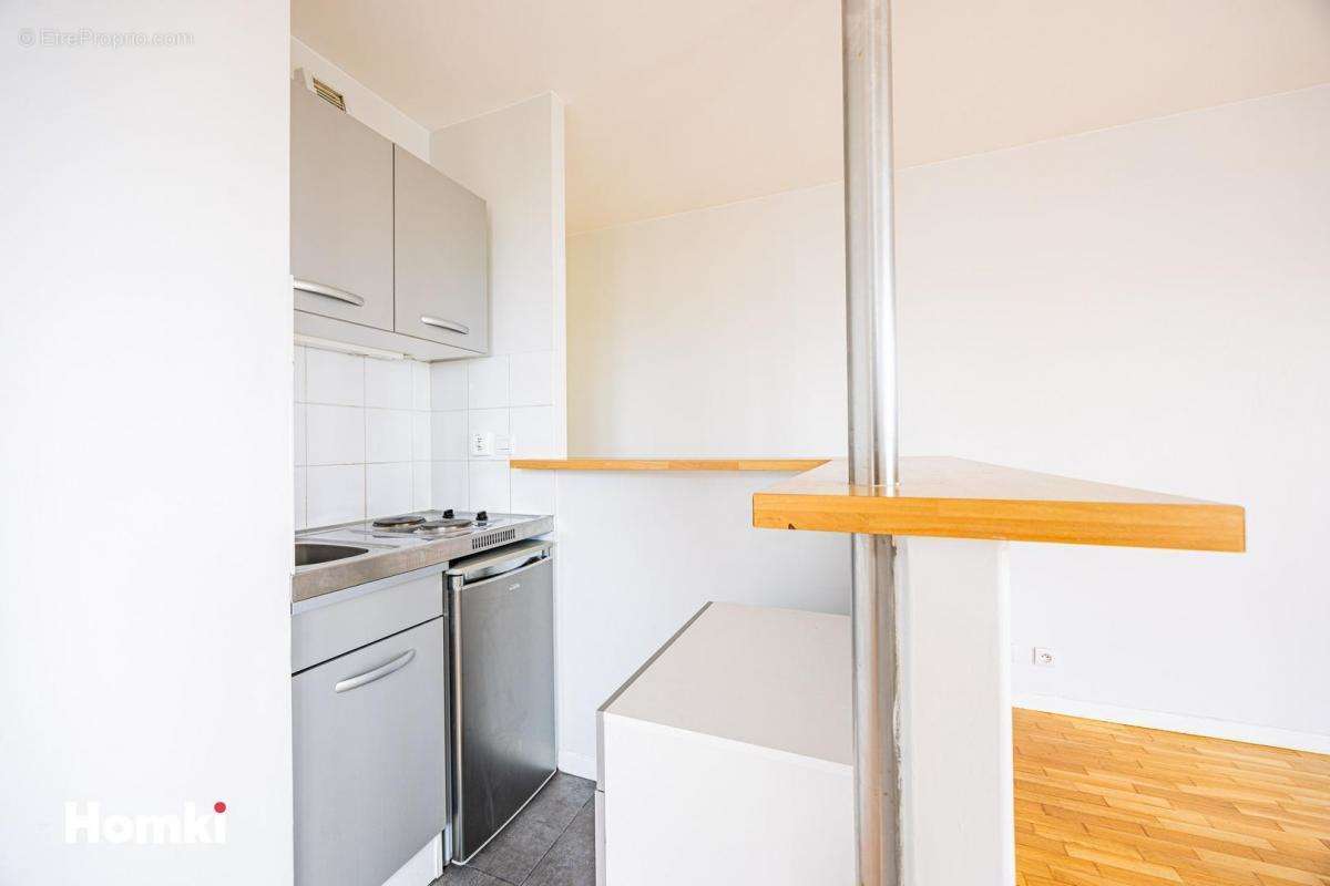 Appartement à COURBEVOIE