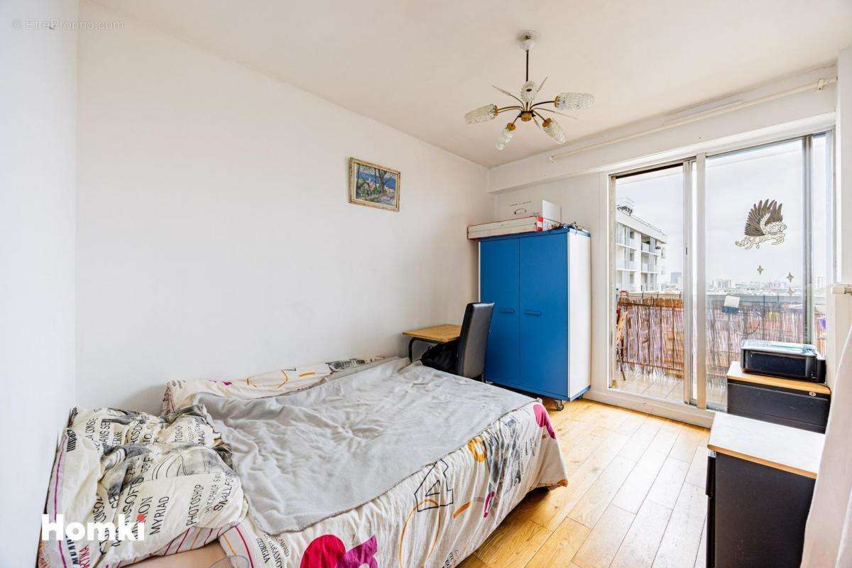 Appartement à PARIS-19E