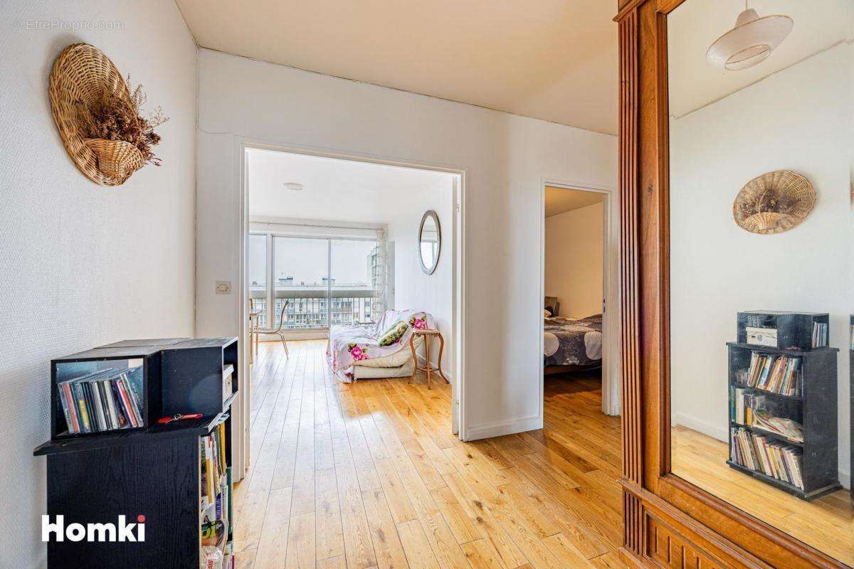 Appartement à PARIS-19E