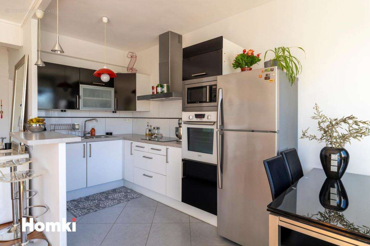 Appartement à MARSEILLE-8E