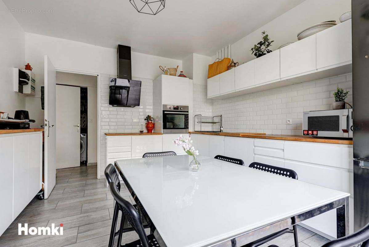 Appartement à MARSEILLE-8E