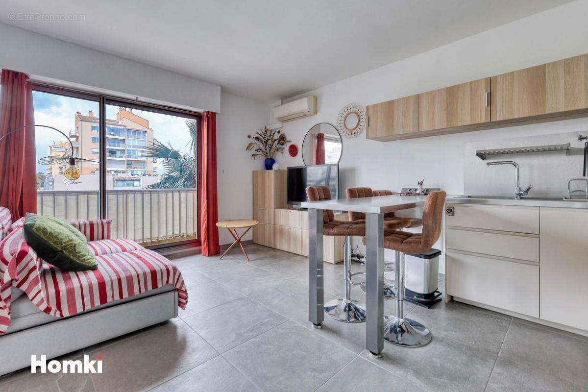 Appartement à HYERES