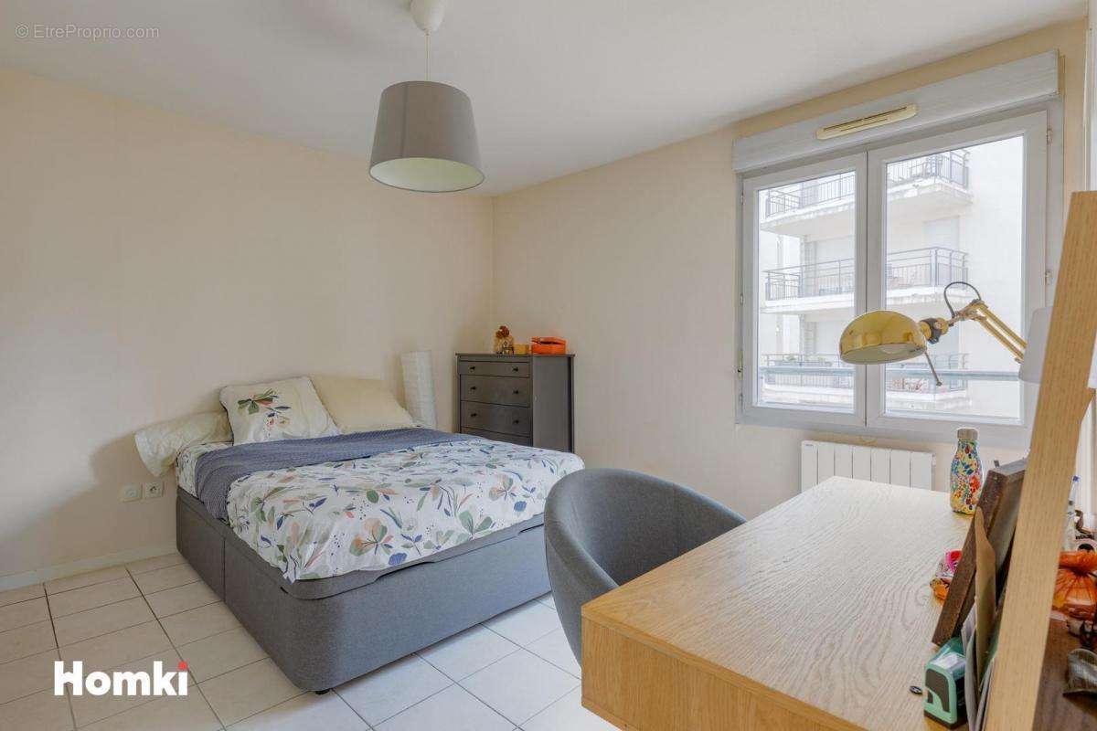 Appartement à LYON-8E