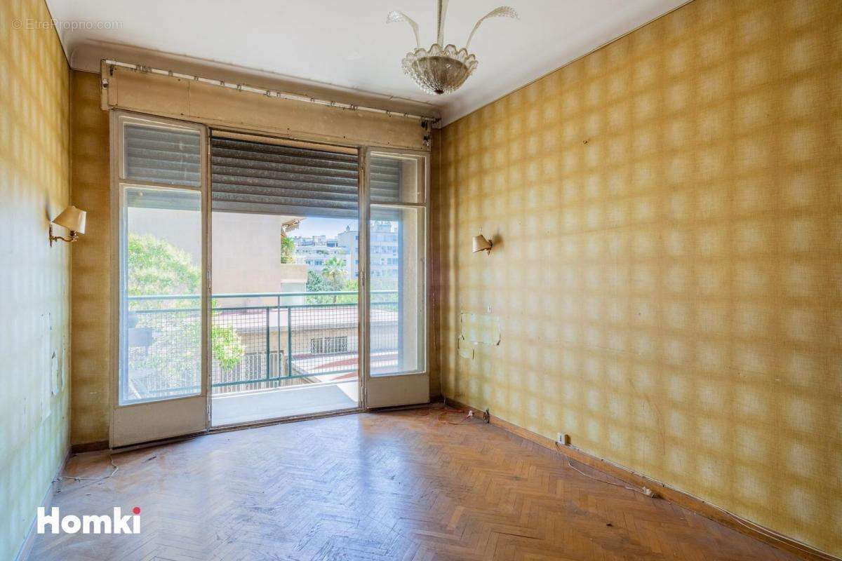 Appartement à MARSEILLE-8E