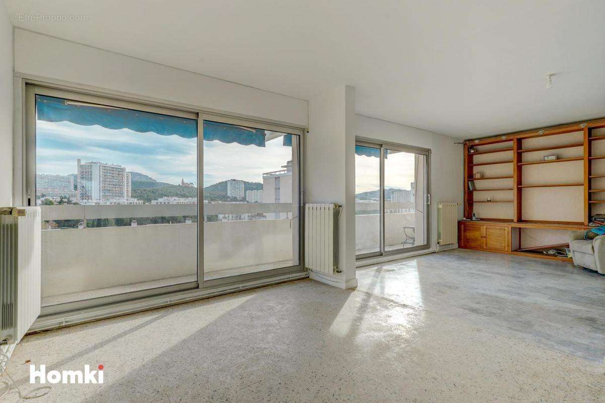 Appartement à MARSEILLE-9E