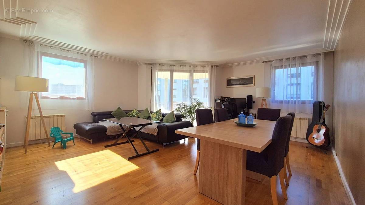 Appartement à ISSY-LES-MOULINEAUX