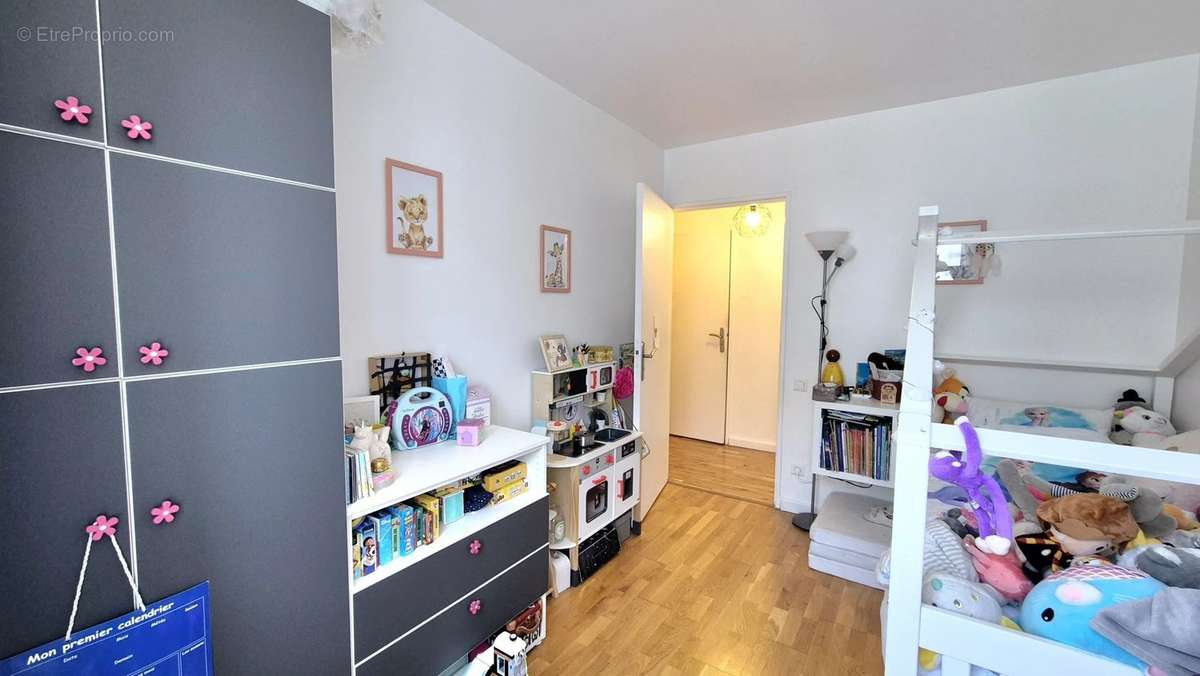 Appartement à ISSY-LES-MOULINEAUX