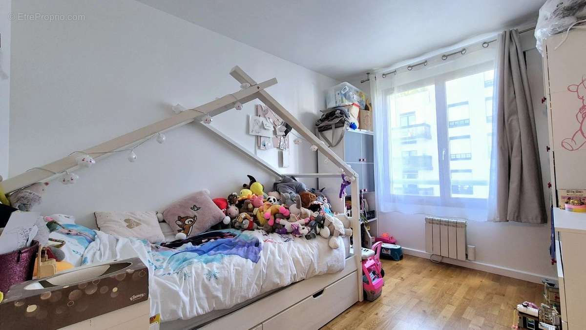 Appartement à ISSY-LES-MOULINEAUX