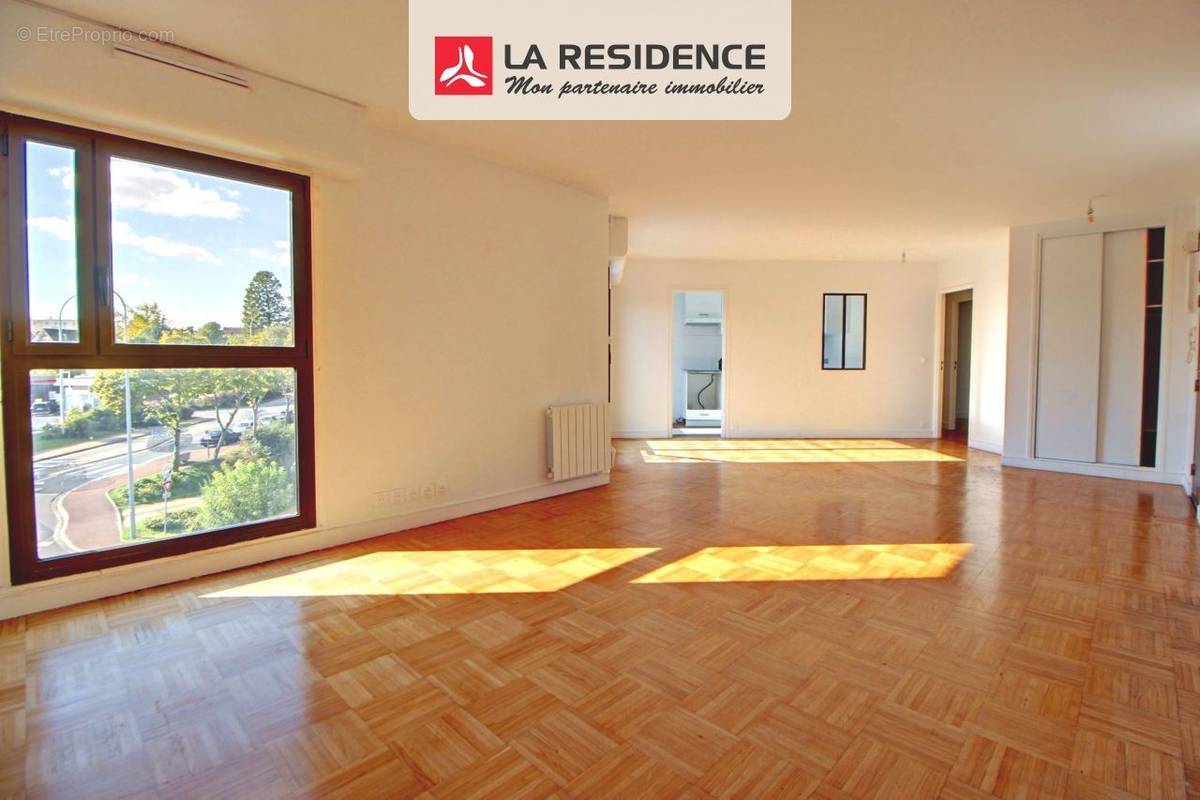 Appartement à VERNEUIL-SUR-SEINE