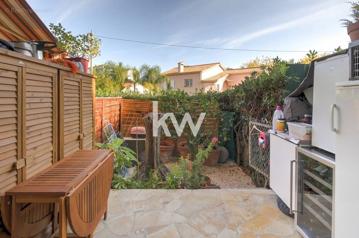 Appartement à VILLENEUVE-LOUBET