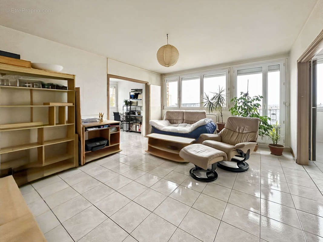 Appartement à MONTREUIL