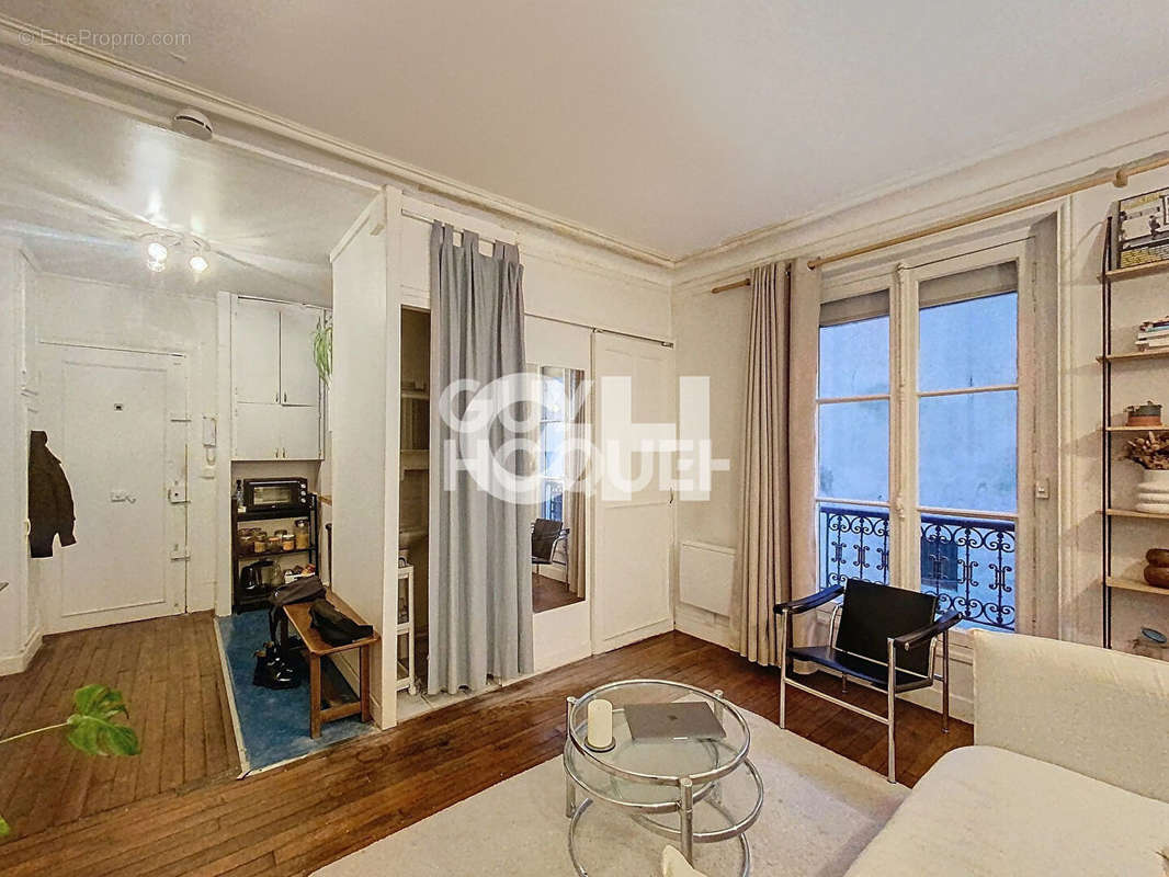 Appartement à PARIS-11E