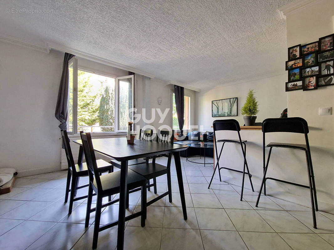 Appartement à CHEVILLY-LARUE