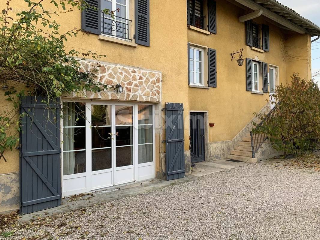 Maison à CORCELLES-EN-BEAUJOLAIS