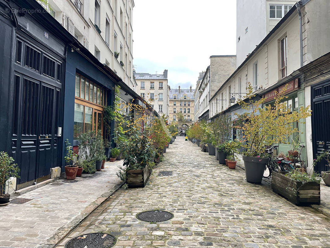 Appartement à PARIS-10E