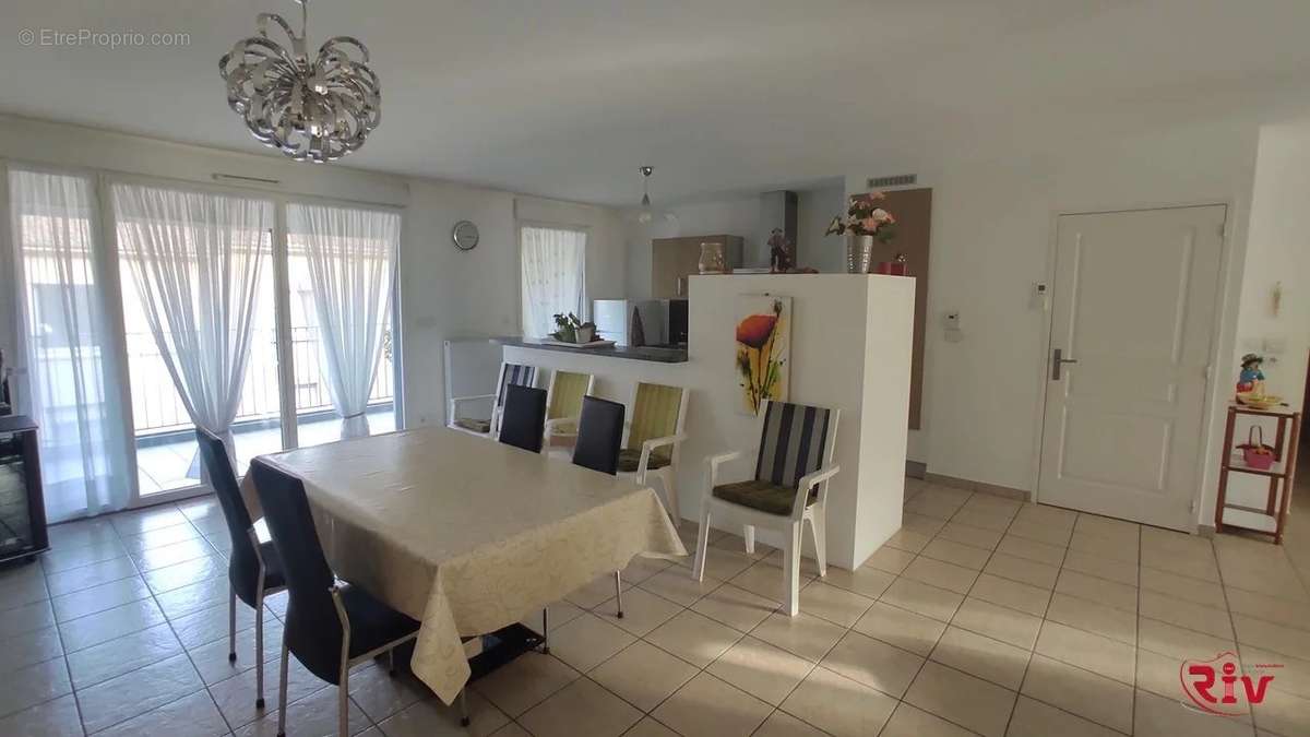 Appartement à SAINT-ROMAIN-EN-GAL