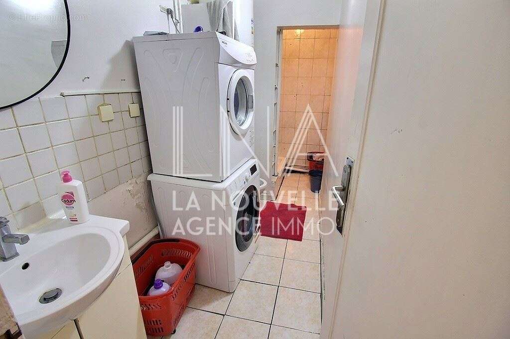 Appartement à LES LILAS