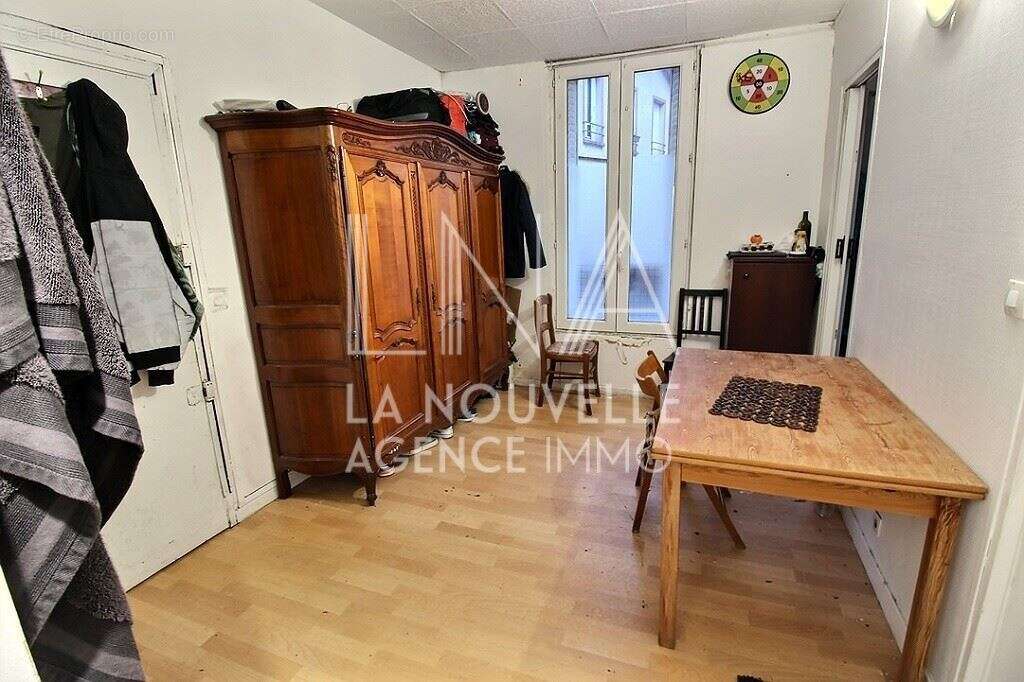 Appartement à LES LILAS