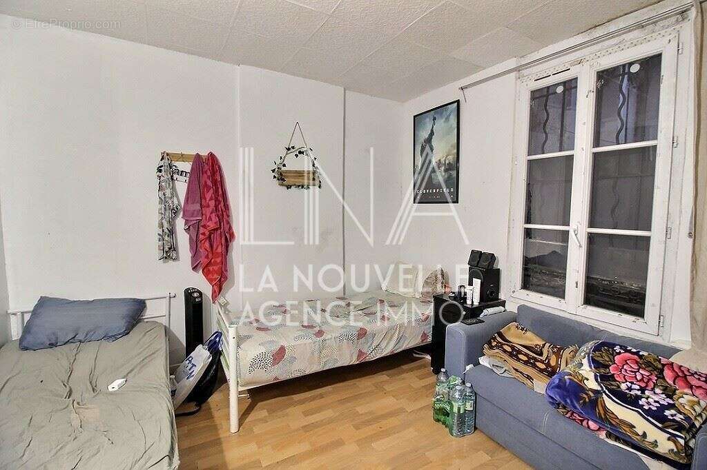 Appartement à LES LILAS