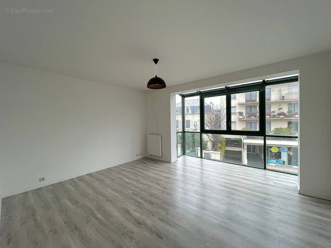 Appartement à NANTERRE