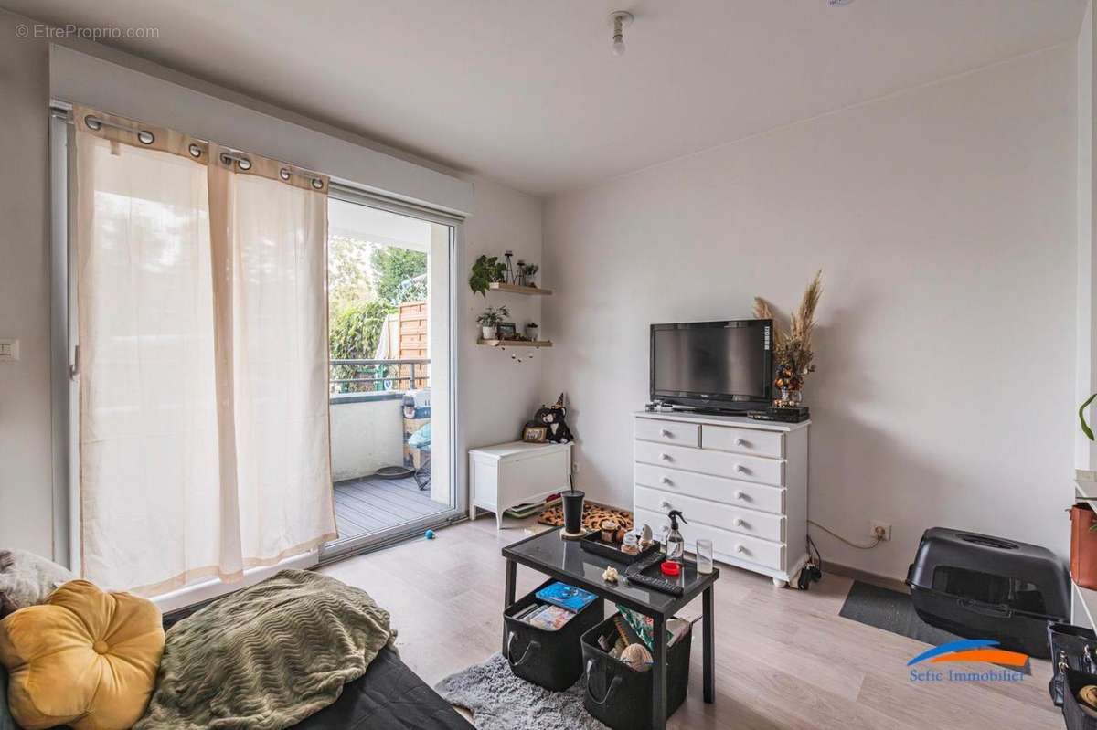   - Appartement à REIMS