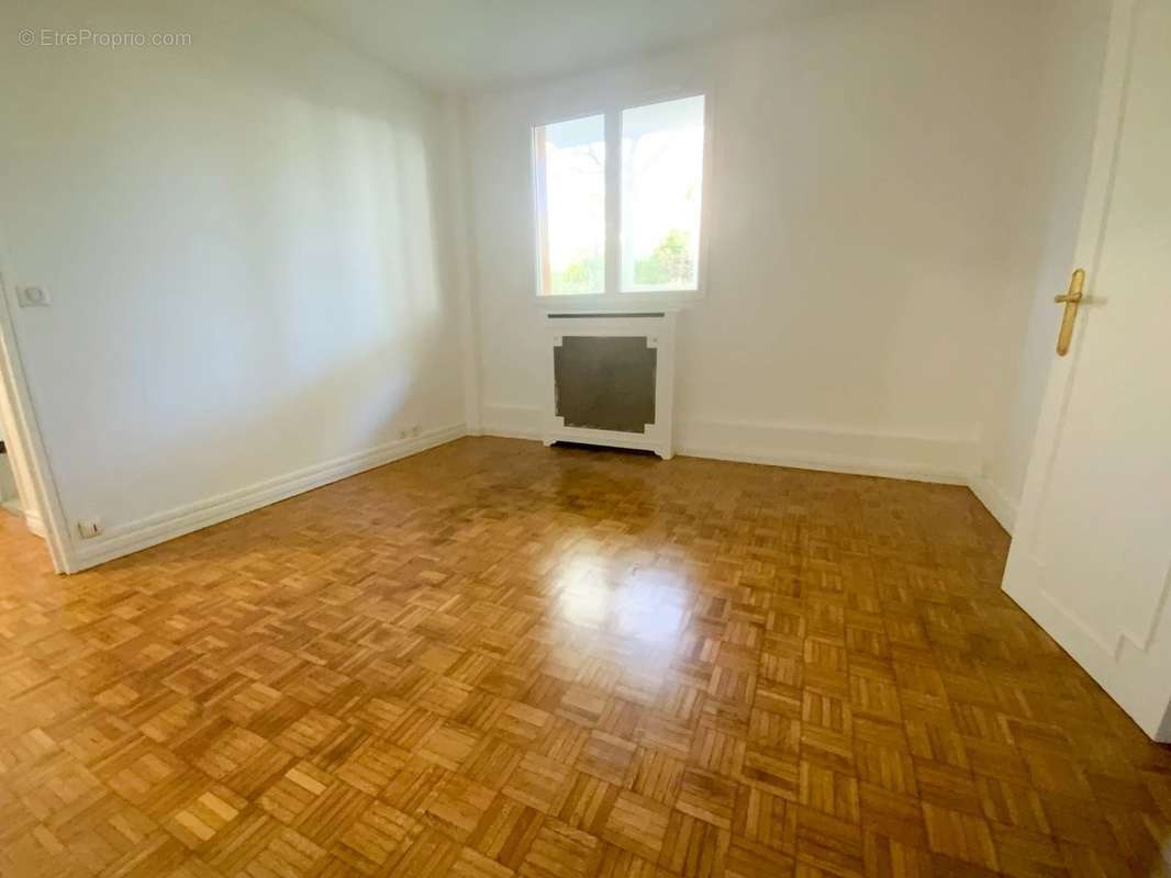 Appartement à LE RAINCY