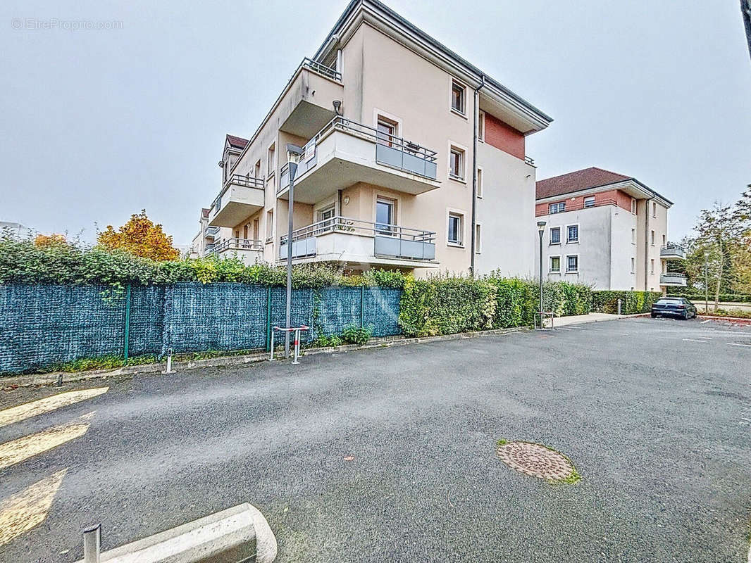 Appartement à NANTEUIL-LES-MEAUX