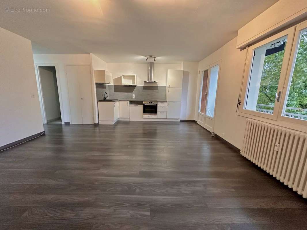 Appartement à AIX-LES-BAINS